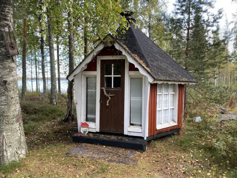 Mökki ~38 m² + lot constructible voisin, rive Lestijärvi, 4 704 m² — Niemi — 15