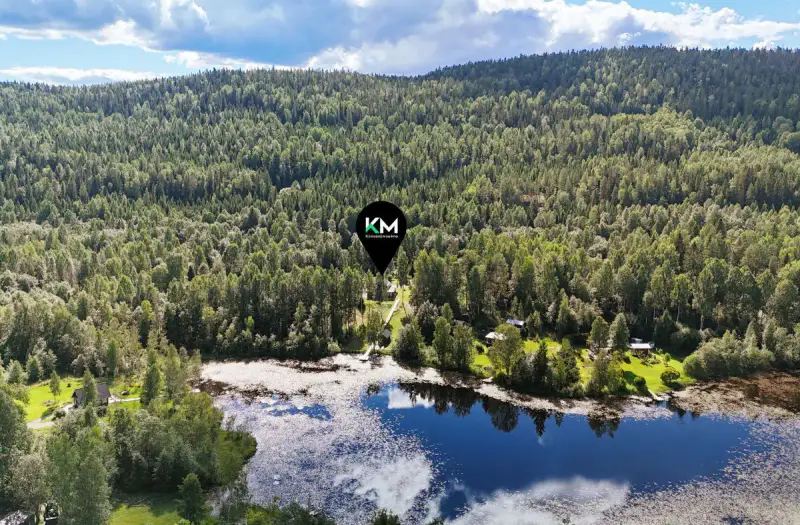 Maison de loisirs 135 m² (2018) + ancien mökki en rondins de 1909 rénové, 1,8 ha et ~100 m de rive sur l’étang Kolinlampi — Koli / Lieksa — 1