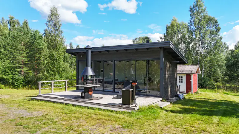 Maison de loisirs 135 m² (2018) + ancien mökki en rondins de 1909 rénové, 1,8 ha et ~100 m de rive sur l’étang Kolinlampi — Koli / Lieksa — 13