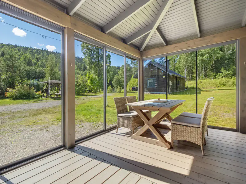 Maison de loisirs 135 m² (2018) + ancien mökki en rondins de 1909 rénové, 1,8 ha et ~100 m de rive sur l’étang Kolinlampi — Koli / Lieksa — 12