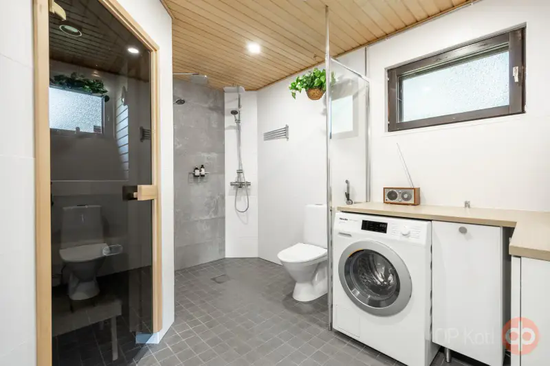 Maison pierre 133 m² (1988) rénovée + sauna, rive Pahakala SE, 7 540 m² — Käsämä / Liperi — 16