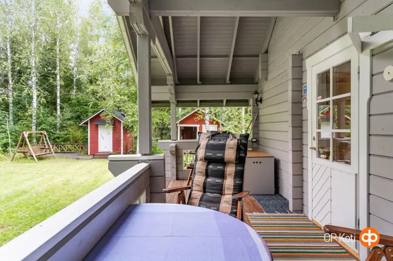 Hirsihuvila Kontio ~39 m² + sauna + aitta, rivière, 6 080 m² — Lohja — 14