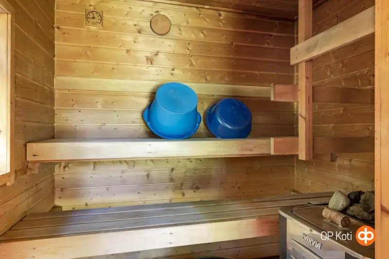 Hirsihuvila Kontio ~39 m² + sauna + aitta, rivière, 6 080 m² — Lohja — 17