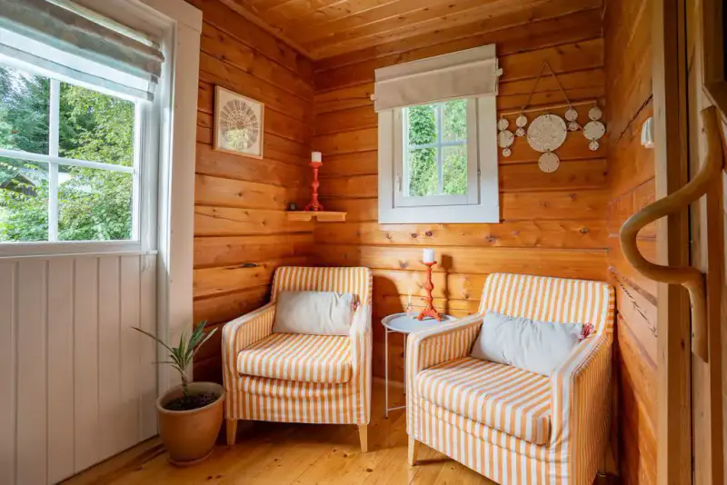 Hirsimökki ~41 m² (2004) + 2 saunas, 3 320 m², Pellavalammi — Loppi — 8