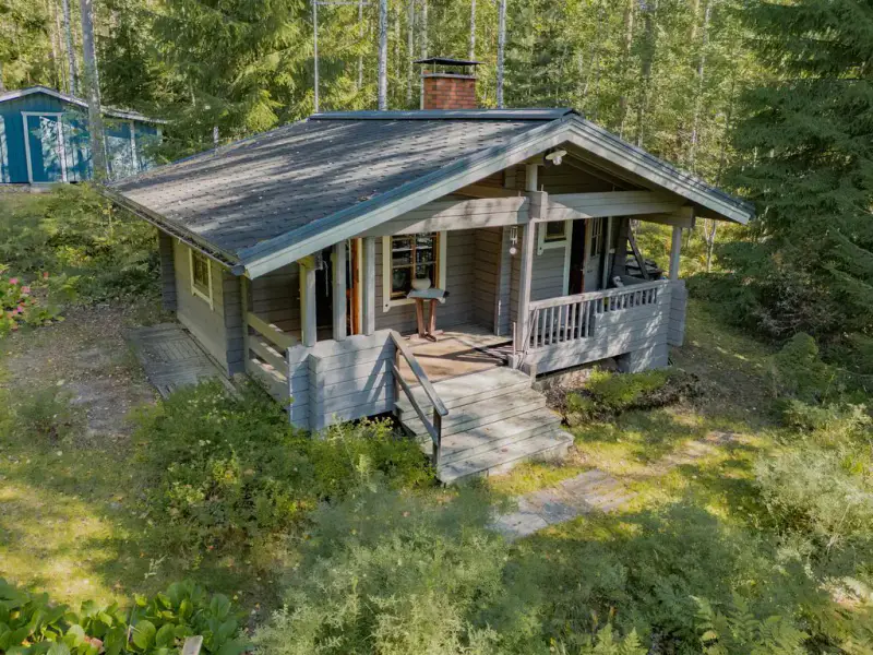 Saunamökki Honka ~25 m², rive Myllyjärvi, 3 500 m² en location — Vojakkala / Loppi — 14