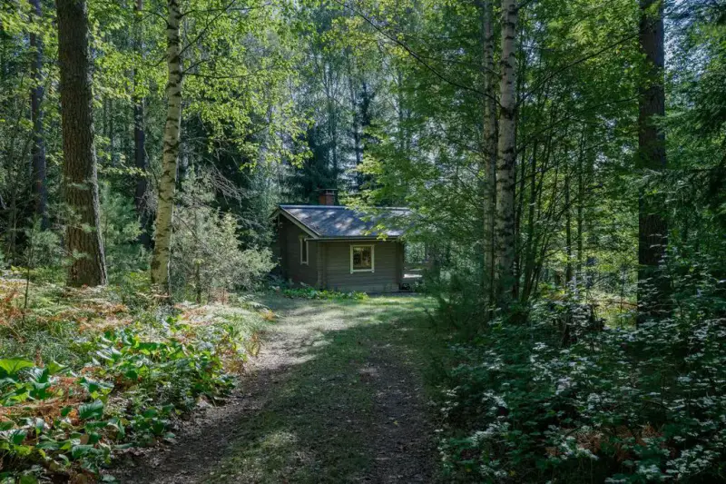 Saunamökki Honka ~25 m², rive Myllyjärvi, 3 500 m² en location — Vojakkala / Loppi — 15