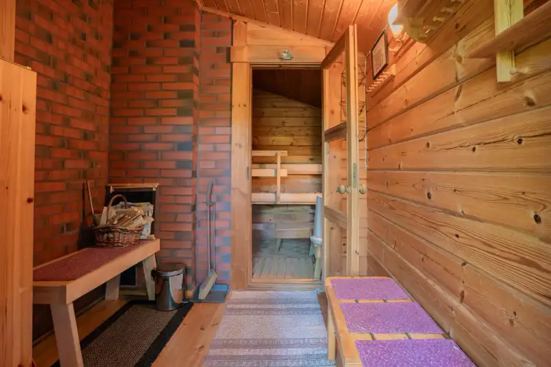 Saunamökki Honka ~25 m², rive Myllyjärvi, 3 500 m² en location — Vojakkala / Loppi — 7