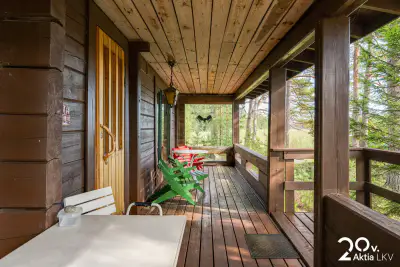 Mökki lamellihirsi ~50 m² (1972) + sauna, 5 000 m² (määräala), mer — Våtskär / Loviisa — 1