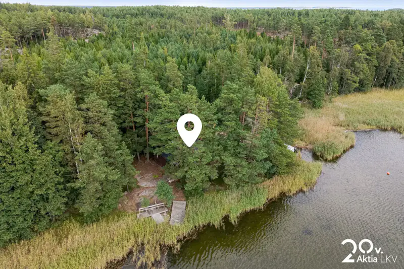 Mökki lamellihirsi ~50 m² (1972) + sauna, 5 000 m² (määräala), mer — Våtskär / Loviisa — 17