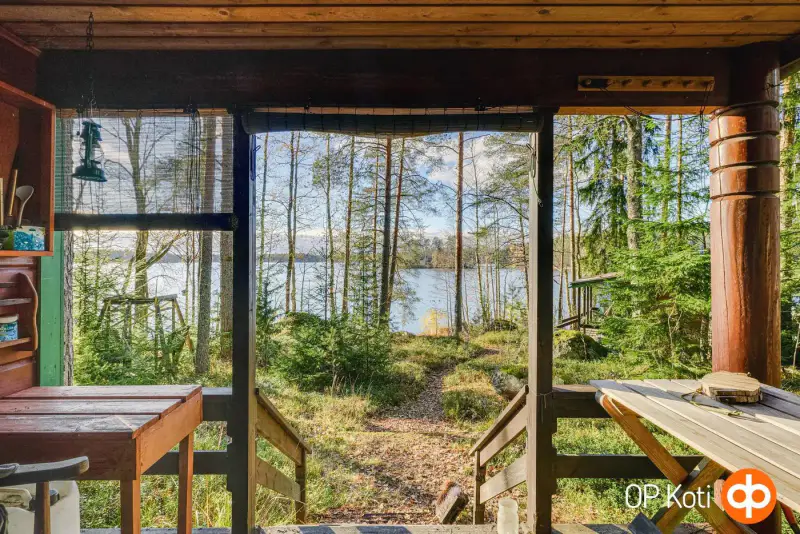 Mökki ~30 m² (1972) + sauna de rive, 2 525 m² et rive ouest — Vainosenjärvi / Kannuskoski — 5
