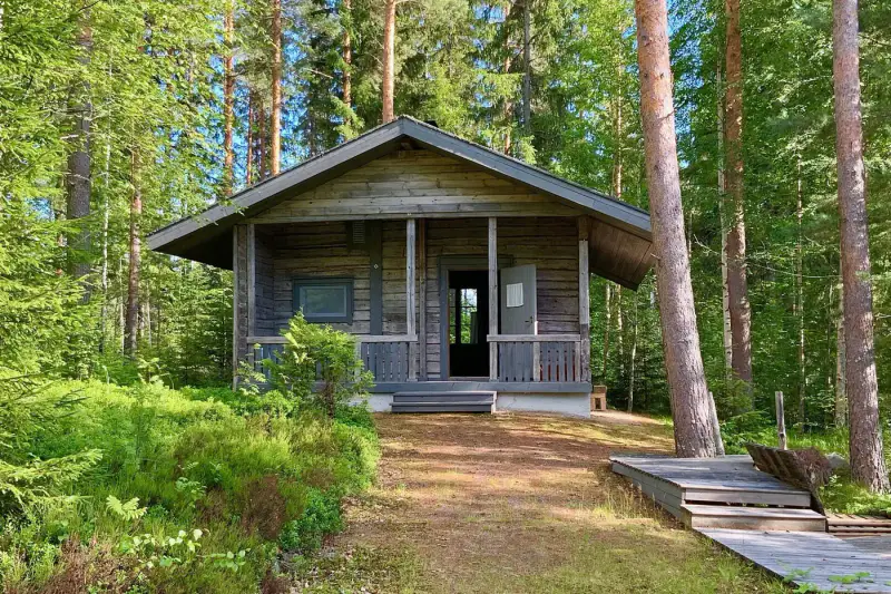 Mökki 2005 + sauna bois, rive Kaijanselkä (~70 m), 7 270 m² — Kolho / Mänttä-Vilppula — 15