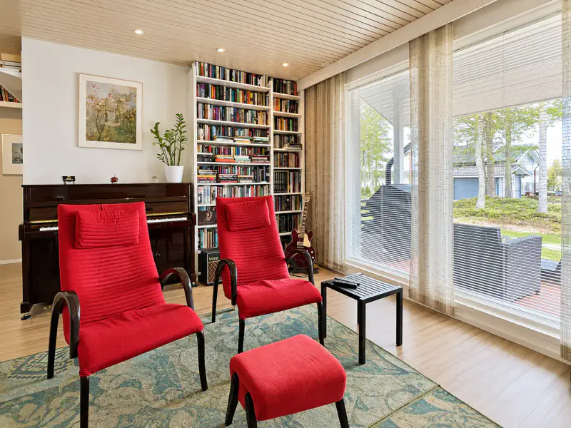 Maison de loisirs 120 m² (2011) avec piscine intérieure + sauna de rive, plage de sable et ponton sur le Pyhävesi, 2 470 m² — Pyhäkoski / Mäntyharju — 11