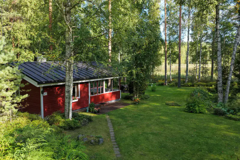 Mökki soigné ~40 m² + sauna, rive Sourlampi, 6 800 m² — Pertunmaa / Mäntyharju — 5