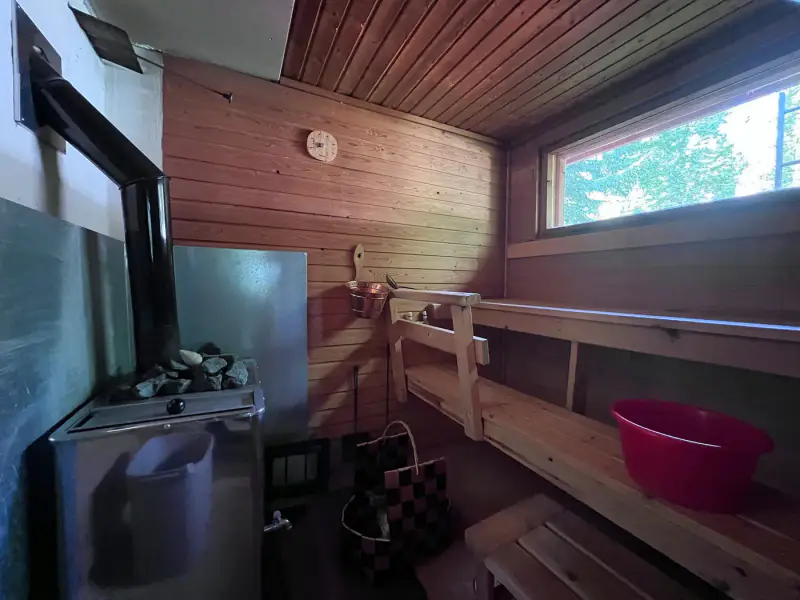 Mökki soigné ~40 m² + sauna, rive Sourlampi, 6 800 m² — Pertunmaa / Mäntyharju — 15