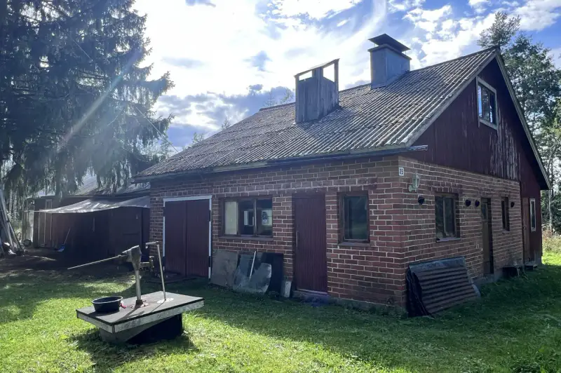 Mökki bois 45 m² (1951) + savusauna, Hietajärvi, ~4,8 ha — Pertunmaa / Mäntyharju — 17