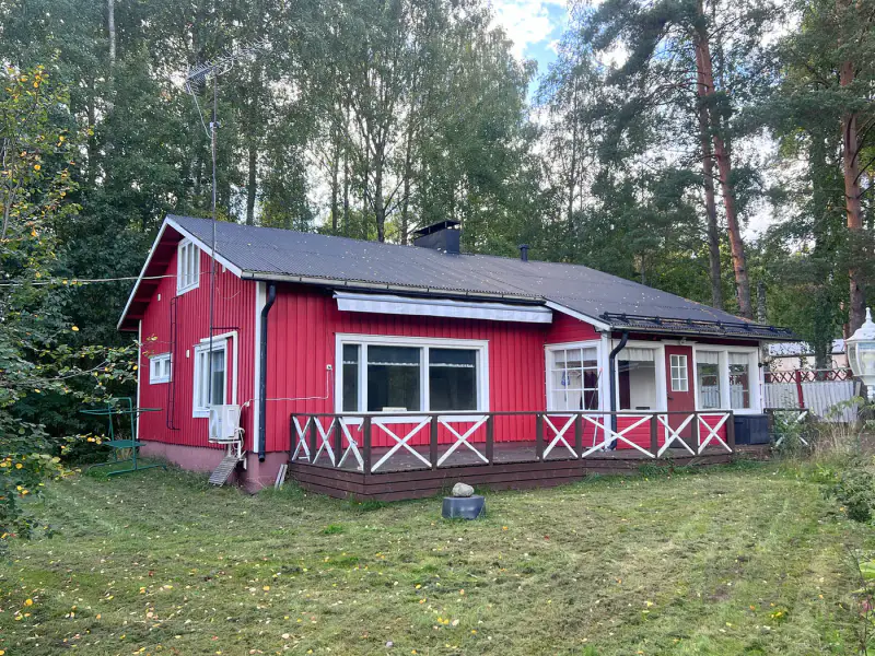 Mökki ~110 m² + 2 rantasaunas, rive sable Pyhävesi, 3 015 m² — Mäntyharju — 3