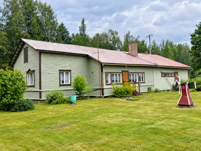 Ancien magasin de village ~200 m² (1900) + annexes, 5 770 m², Nurmaanjoki — Nurmaa / Mäntyharju — 1