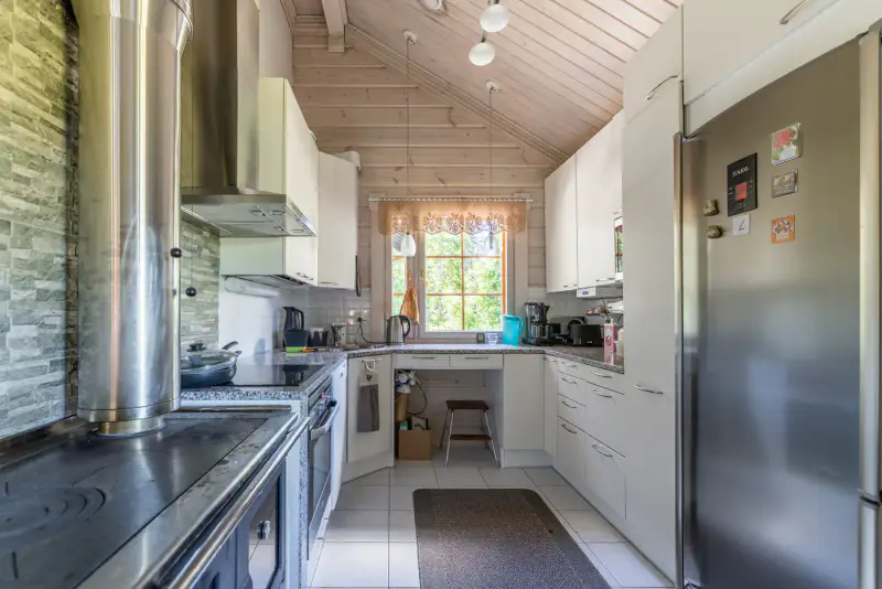 Maison en rondins ~73 m² (2000, agrandie 2011) + rantasauna et garage, 2,72 ha et rive privée Etelä-Tervajärvi — Toivola / Mäntyharju — 9