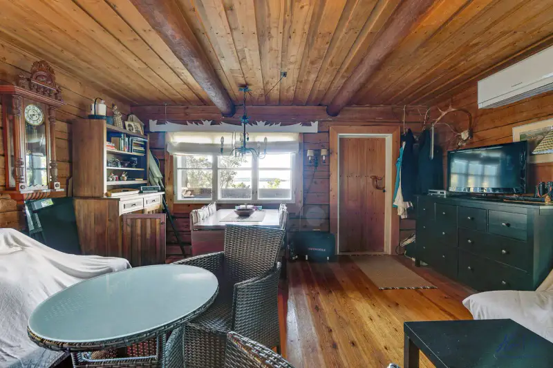 Hirsimökki ~60 m² + vieux mökki, crique Louhisaarenaukko, 2 800 m² — Askainen — 6
