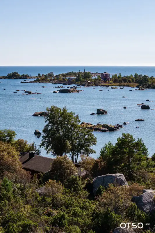 Mökki ~75 m² (1990) + rantasauna, île Pihlava-Linskeri ~1,5 ha et rive mer privée — Oura / Merikarvia — 16