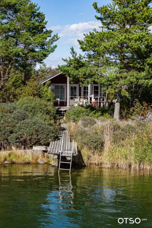 Mökki ~75 m² (1990) + rantasauna, île Pihlava-Linskeri ~1,5 ha et rive mer privée — Oura / Merikarvia — 13