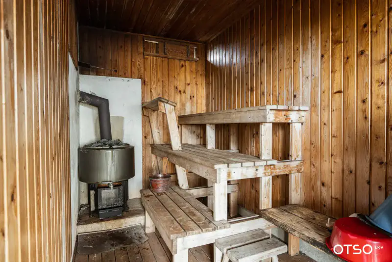 Mökki ~75 m² (1990) + rantasauna, île Pihlava-Linskeri ~1,5 ha et rive mer privée — Oura / Merikarvia — 11