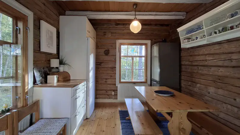 Hirsihuvila ~90 m² (1989) + sauna, 3 850 m², Kuolimo (île) — Suomenniemi / Mikkeli — 9
