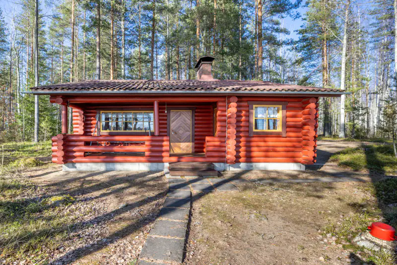 Chalet en rondins 1981, 55 m², rive privée Saimaa, 2 210 m² — Anttola, Mikkeli — 1