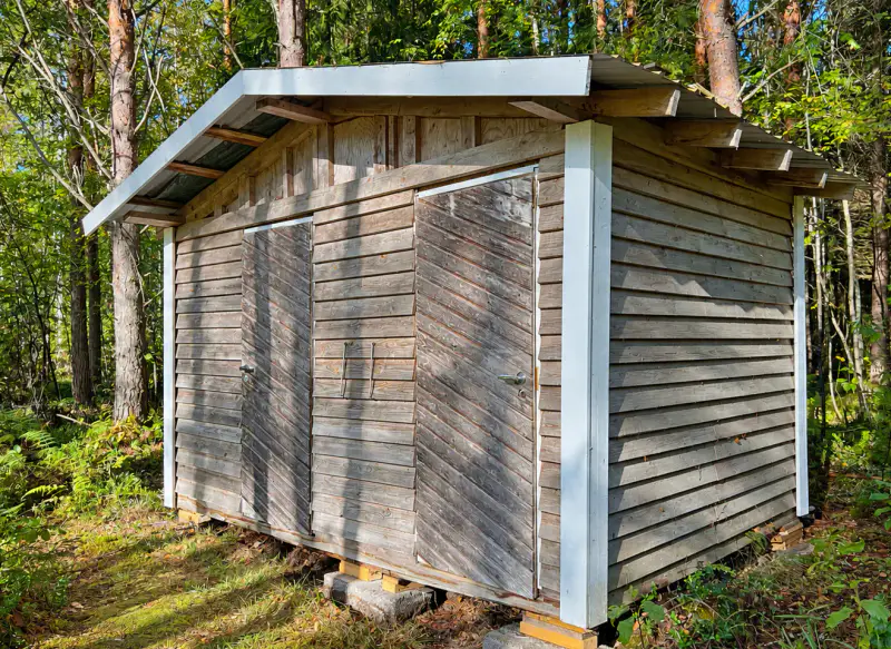 Mökki rondins ~24 m² (1988) + aitta, 8 700 m² autour du lampi Likolampi — Suomenniemi / Mikkeli — 16