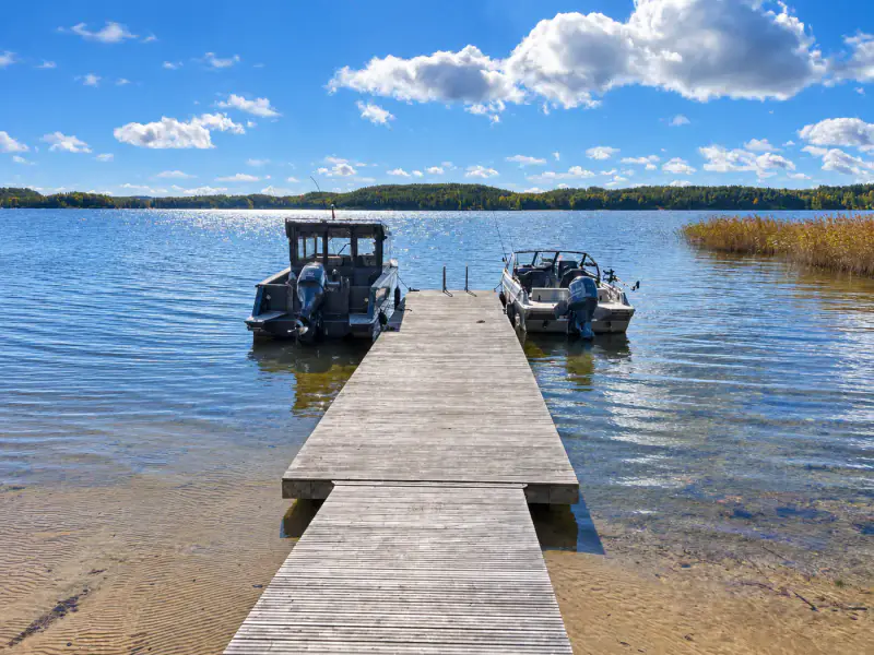 Mökki ~20–25 m² (1964) + rantasauna 2025, 9 150 m², plage Saimaa / Louhivesi — Mikkeli — 16