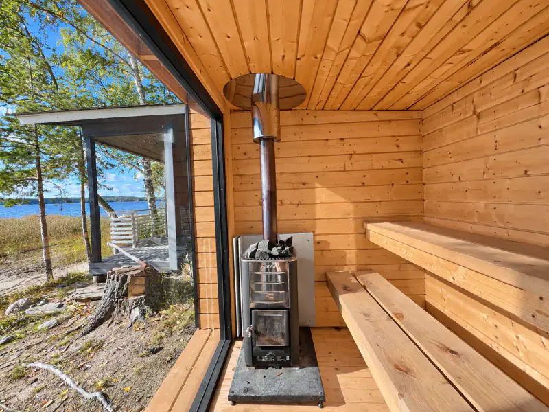 Mökki ~20–25 m² (1964) + rantasauna 2025, 9 150 m², plage Saimaa / Louhivesi — Mikkeli — 15