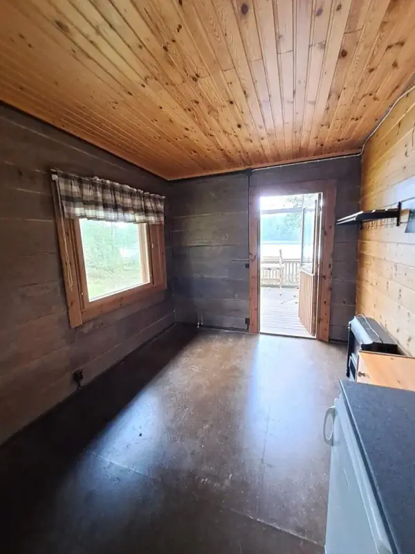 Rantasauna ~18 m² (2013) + droits 150 k-m², 5 160 m² (~80 m rive), Saimaa — Huttula / Mikkeli — 10