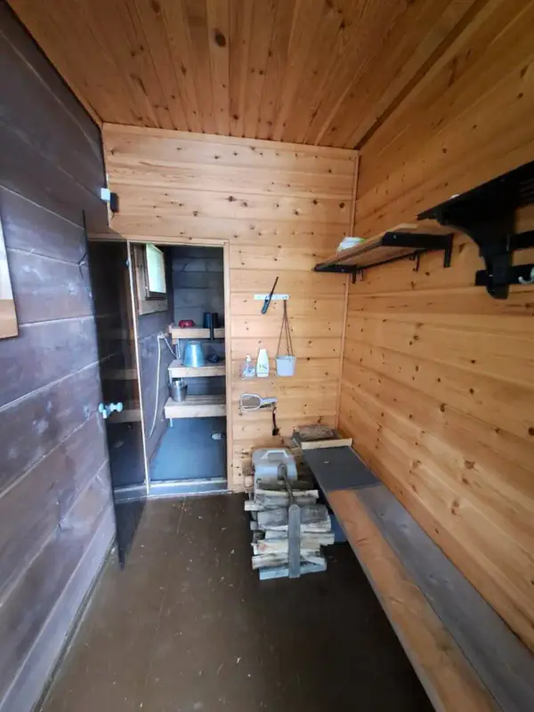 Rantasauna ~18 m² (2013) + droits 150 k-m², 5 160 m² (~80 m rive), Saimaa — Huttula / Mikkeli — 16