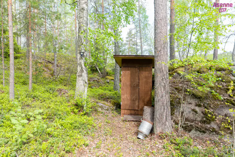 Rantasauna ~18 m² (2013) + droits 150 k-m², 5 160 m² (~80 m rive), Saimaa — Huttula / Mikkeli — 18