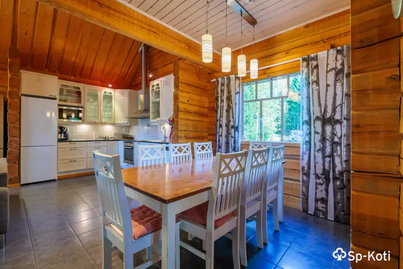 Hirsihuvila ~130 m² (2007) + sauna, 10 340 m², Munasenlampi — Rahula / Mikkeli — 10