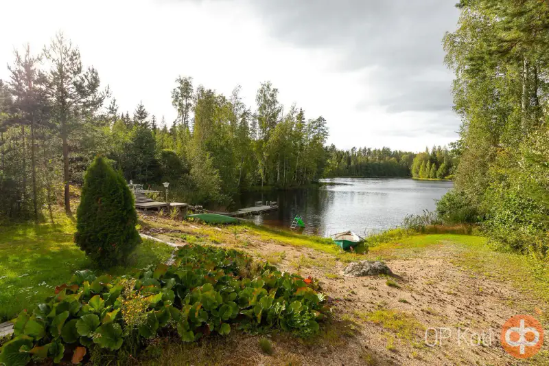 Maison 1989 ~103 m² + gîte, savusauna et 12 chambres en aittas, 5,59 ha et rive Lahnalampi — Suomenniemi / Mikkeli — 13
