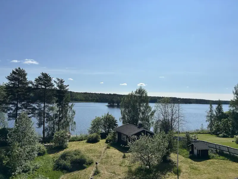 Maison ~182 m² (1989) + rantasauna 1991, 3 350 m² et rive Saimaa — Ristiina / Mikkeli — 4