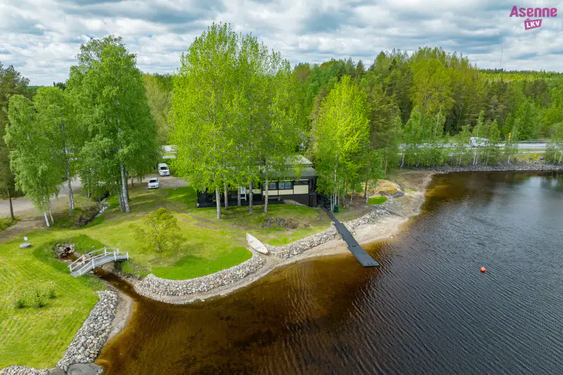 Maison archi ~145 m² (1975) + sauna, 3 060 m², Saimaa — Ristiina / Mikkeli — 2