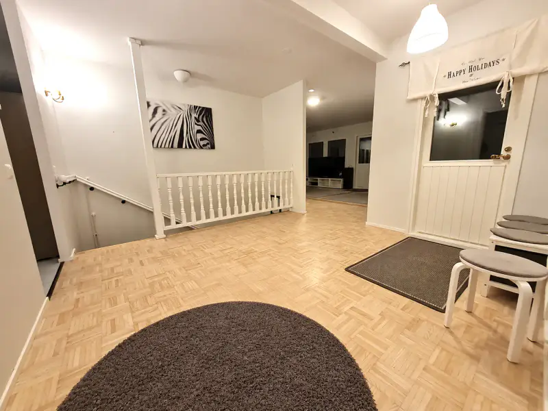 Maison ~205 m² (1993) + rantasauna ~30 m², 4 520 m² rive Saimaa (Kuivalahti) — Annilanselkä / Mikkeli — 10