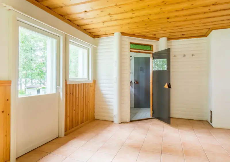 Maison 150 m² (1999) + rantasauna + hall 2 voitures, rive lac, 3 300 m² — Korpikoski / Mikkeli — 5