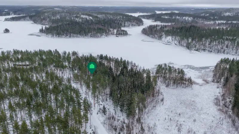 Terrain constructible ~6 358 m² (RA ≤250 k-m²), rive sud Saimaa — Anttola / Mikkeli — 15