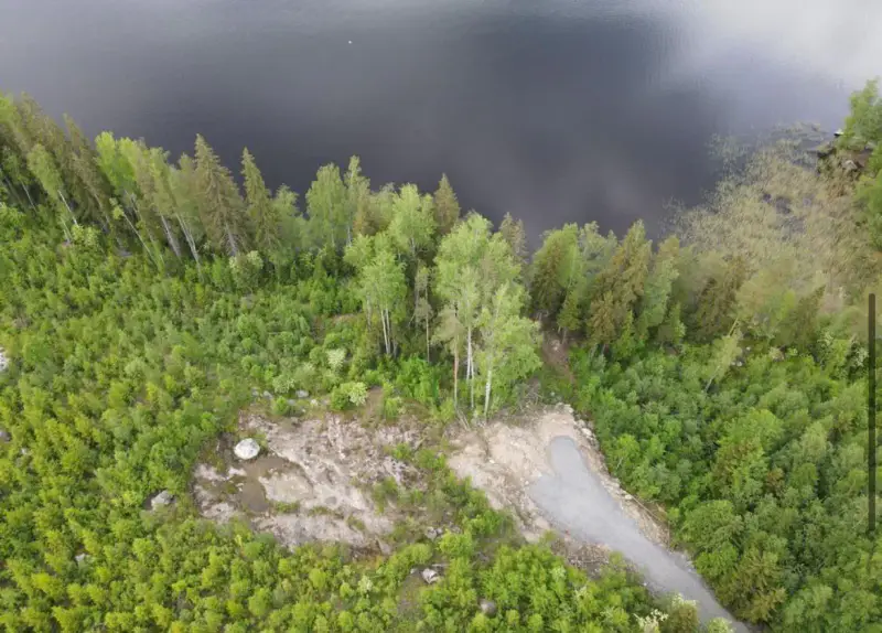 Terrain constructible Saimaa 4 550 m², droits ~232 m², élec prête — Helppanala / Mikkeli — 5