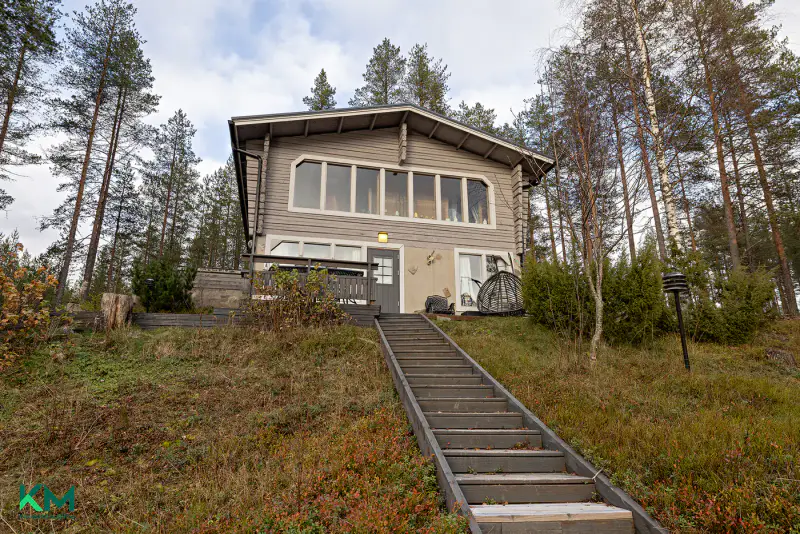 Maison en rondins 118 m² habitable à l’année, 4,7 ha avec étang privé — Rokua, Muhos — 4