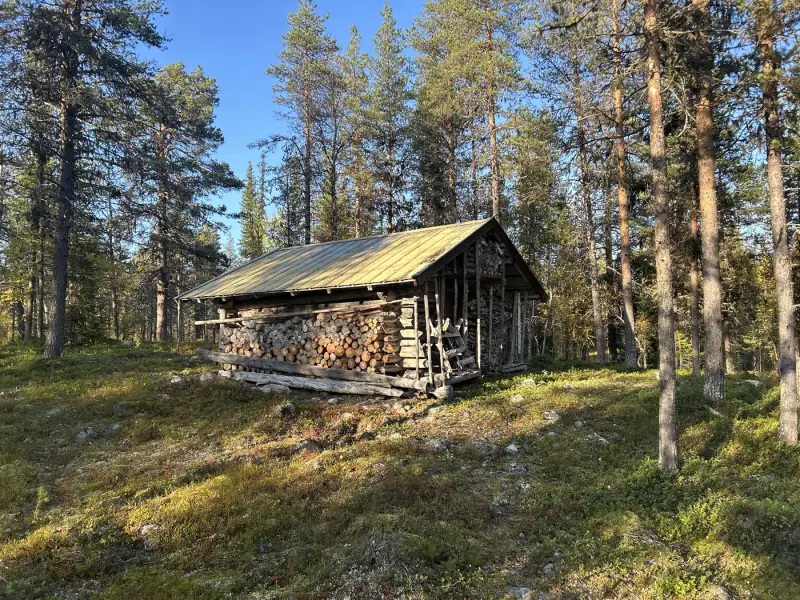 Mökki nature ~21 m², 16,3 ha, rive Tiuramatala — Muonio — 7