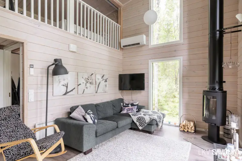 Loma-asunto meublé 2013, 75 m², rive Muuratjärvi + rantasauna, 4 140 m² — Muurame — 10