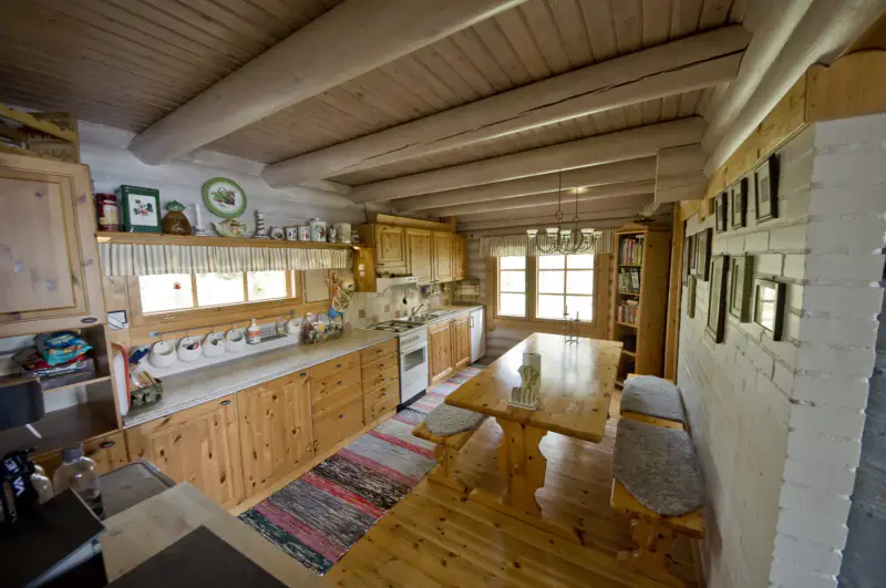Mökki madriers ronds ~72 m² (1996) + sauna, 3 500 m² (~60 m rive mer) — Vähä-Kaita / Rymättylä — 11