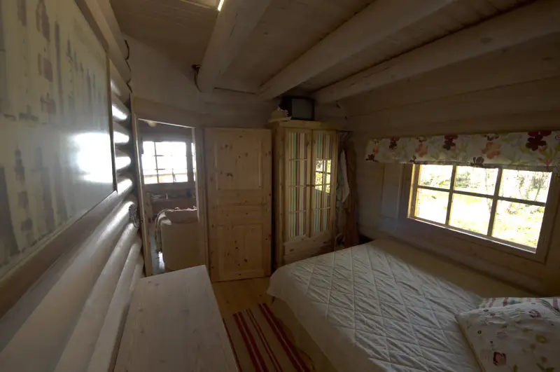 Mökki madriers ronds ~72 m² (1996) + sauna, 3 500 m² (~60 m rive mer) — Vähä-Kaita / Rymättylä — 13