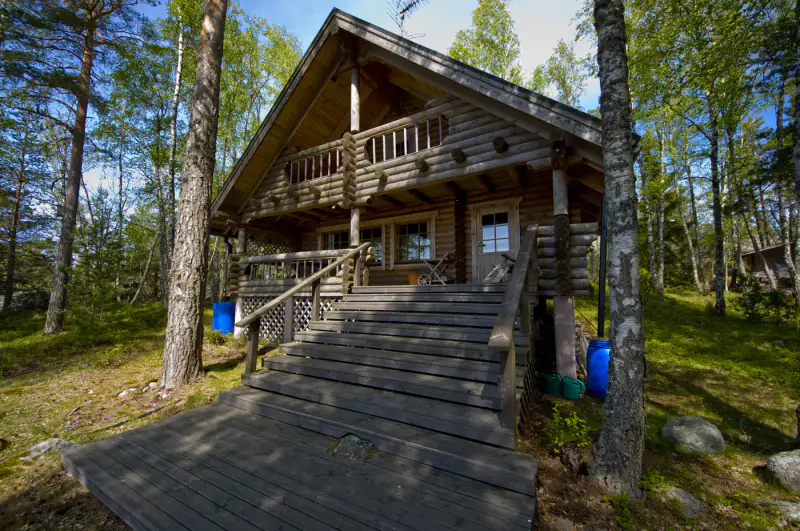 Mökki madriers ronds ~72 m² (1996) + sauna, 3 500 m² (~60 m rive mer) — Vähä-Kaita / Rymättylä — 4