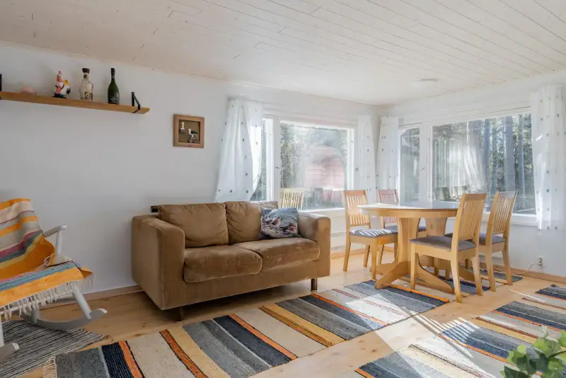 Rantamökki ~38 m² (1962) + sauna et maison d’amis, 2 400 m² et ~30 m de rive mer — Livonsaari / Naantali — 8