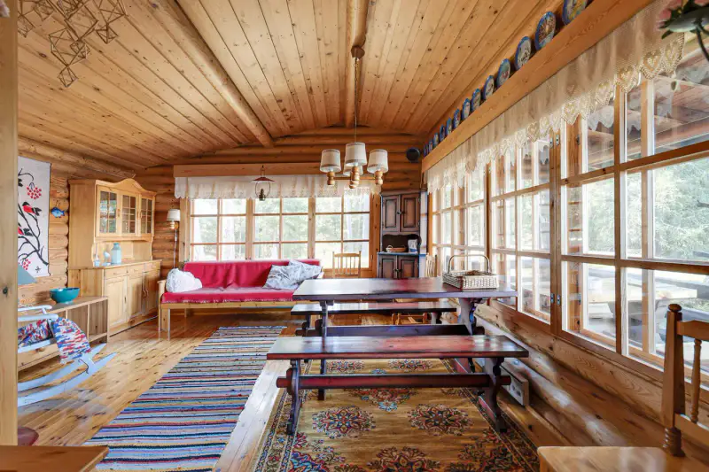 Mökki ~45 m² (1975) + sauna, rive mer ouest, 8 080 m² + vesijättö — Rymättylä — 9